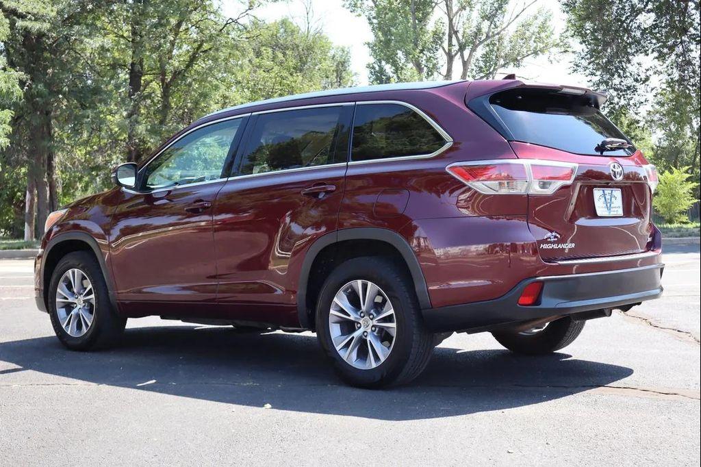 used 2015 Toyota Highlander car, priced at $15,999