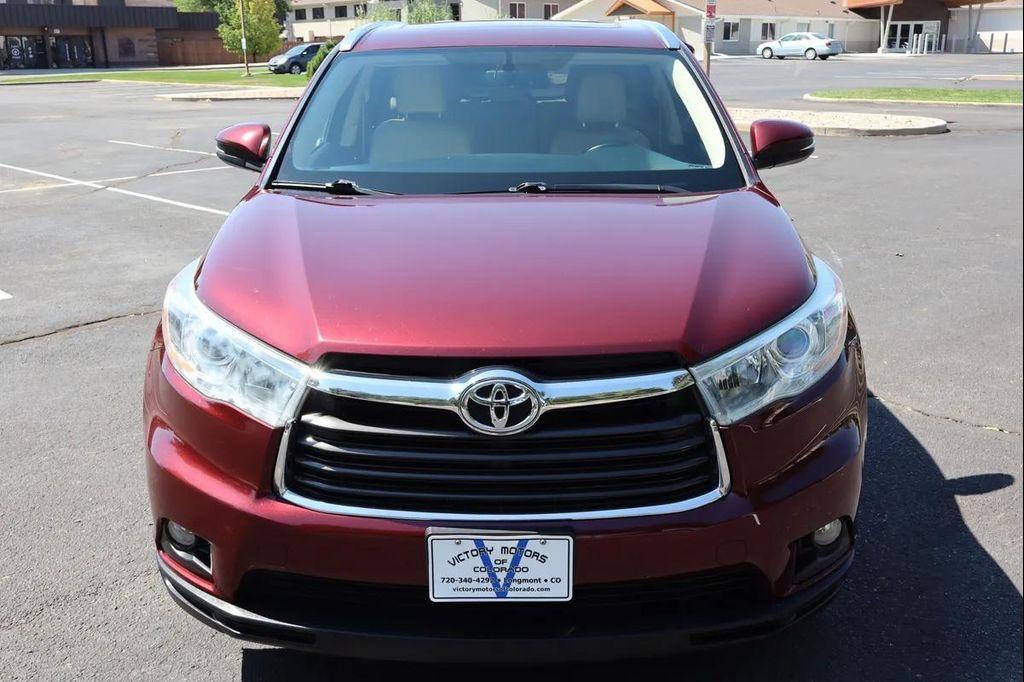 used 2015 Toyota Highlander car, priced at $15,999