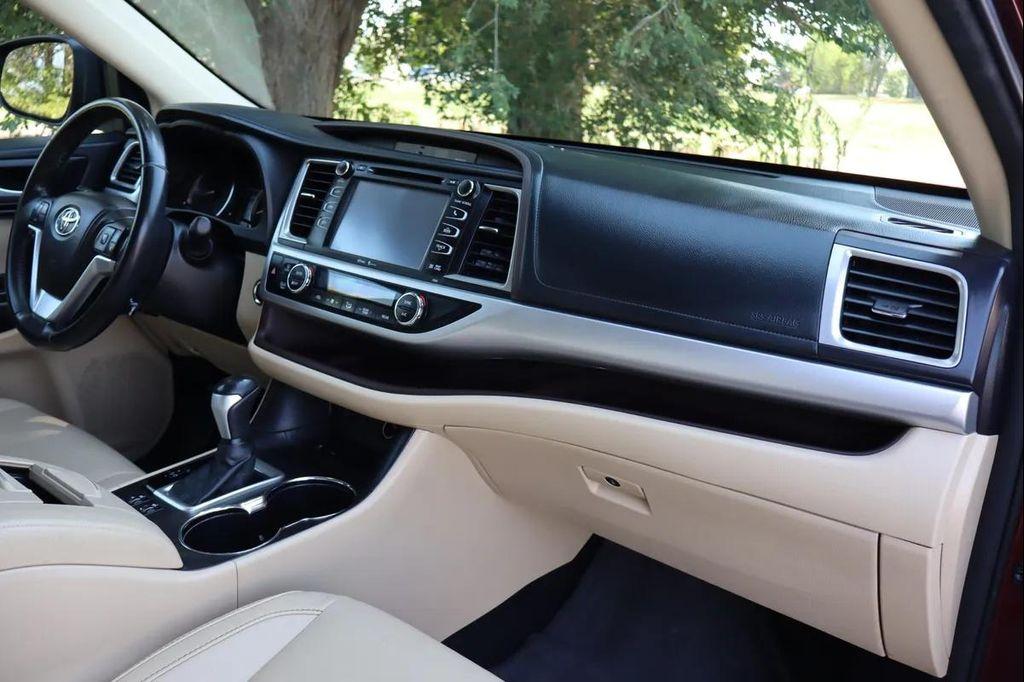 used 2015 Toyota Highlander car, priced at $15,999