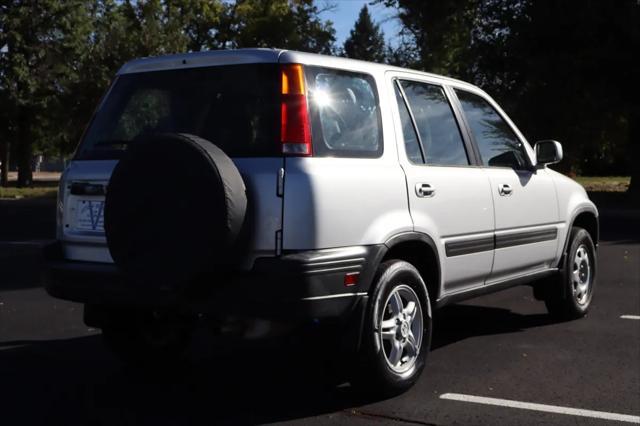 used 2000 Honda CR-V car, priced at $7,999