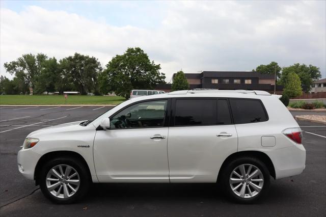 used 2010 Toyota Highlander Hybrid car, priced at $9,999