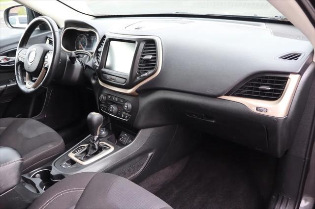 used 2015 Jeep Cherokee car, priced at $10,999