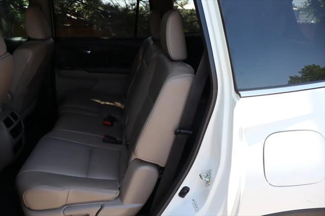 used 2016 Honda Pilot car, priced at $13,999