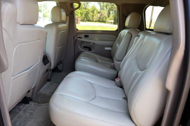 used 2003 Chevrolet Suburban car, priced at $26,999