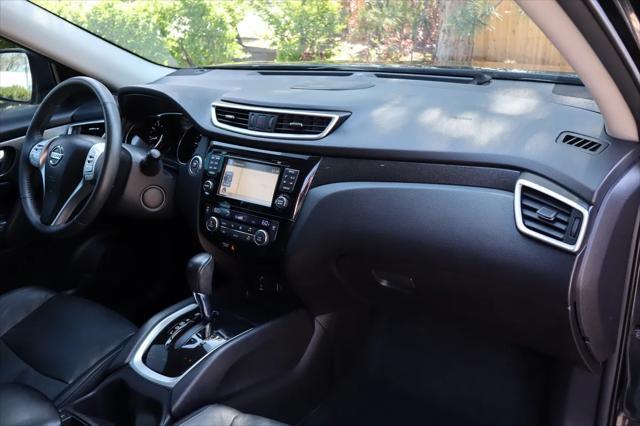 used 2015 Nissan Rogue car, priced at $12,999