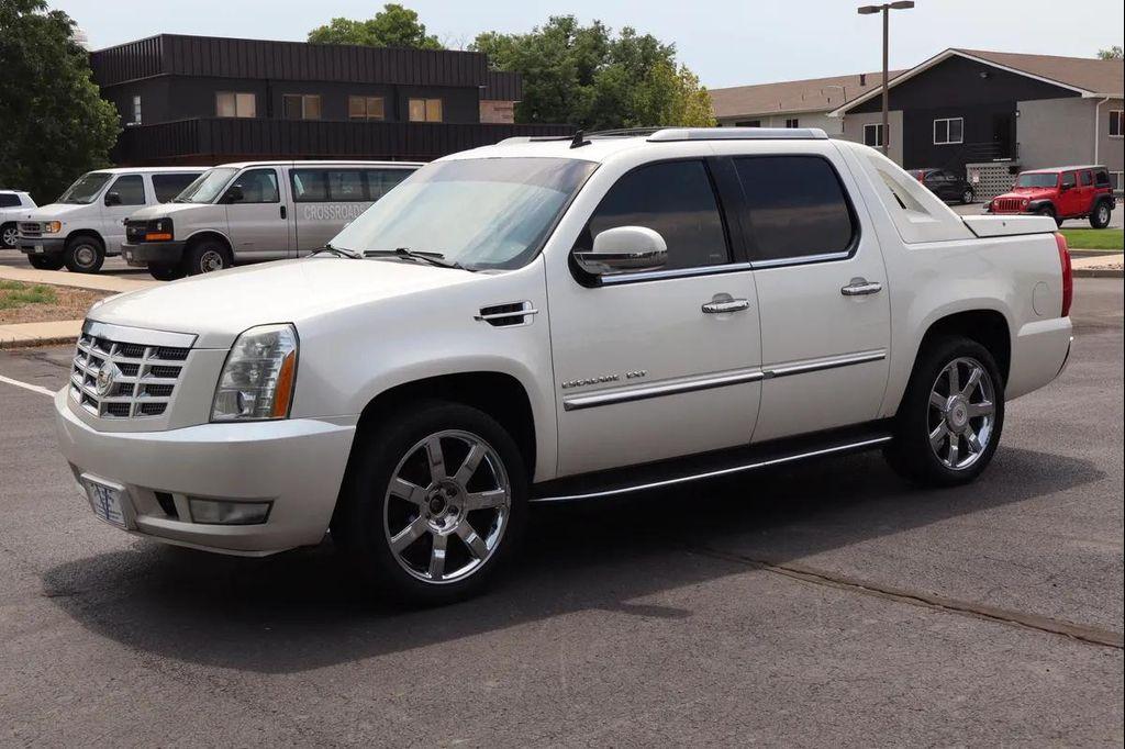 used 2012 Cadillac Escalade EXT car, priced at $14,999