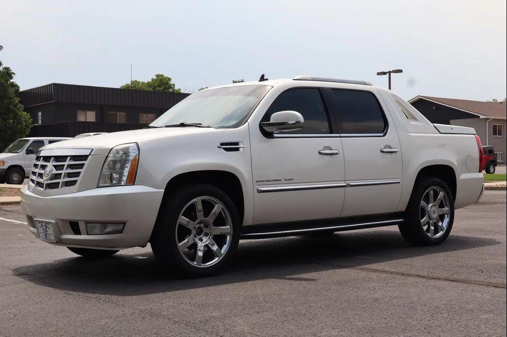 used 2012 Cadillac Escalade EXT car, priced at $14,999