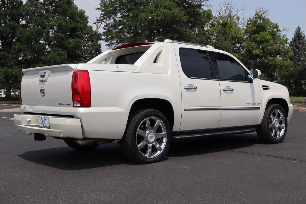 used 2012 Cadillac Escalade EXT car, priced at $14,999