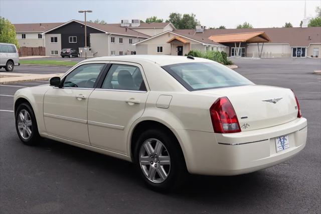 used 2006 Chrysler 300 car, priced at $5,999