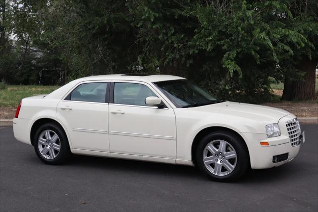 used 2006 Chrysler 300 car, priced at $5,999