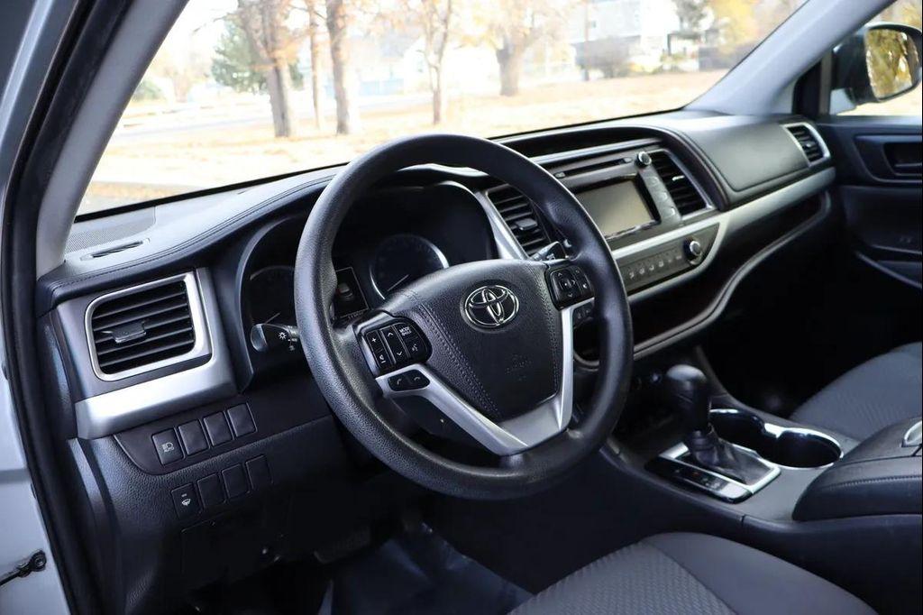 used 2019 Toyota Highlander car, priced at $18,999