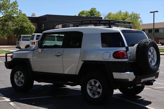 used 2007 Toyota FJ Cruiser car, priced at $21,999