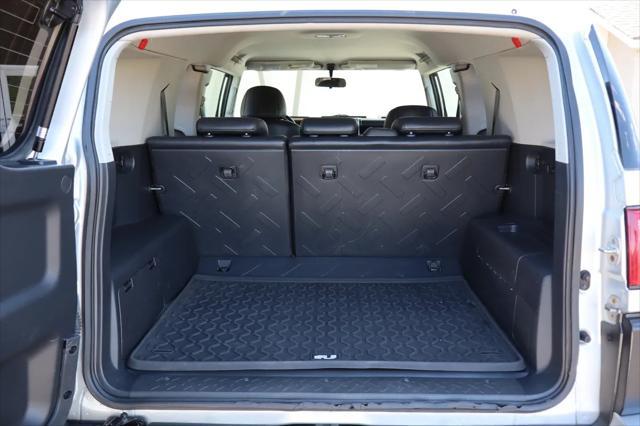 used 2007 Toyota FJ Cruiser car, priced at $21,999