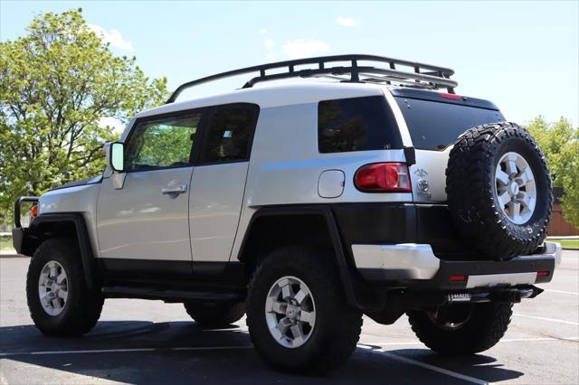 used 2007 Toyota FJ Cruiser car, priced at $21,999