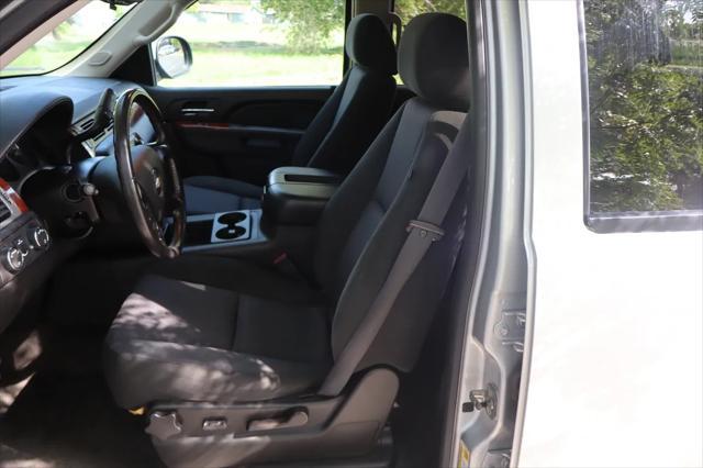 used 2010 Chevrolet Suburban car, priced at $9,999