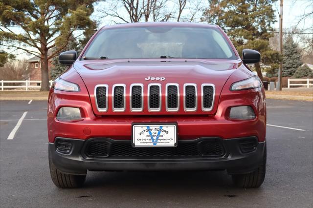 used 2015 Jeep Cherokee car, priced at $7,999