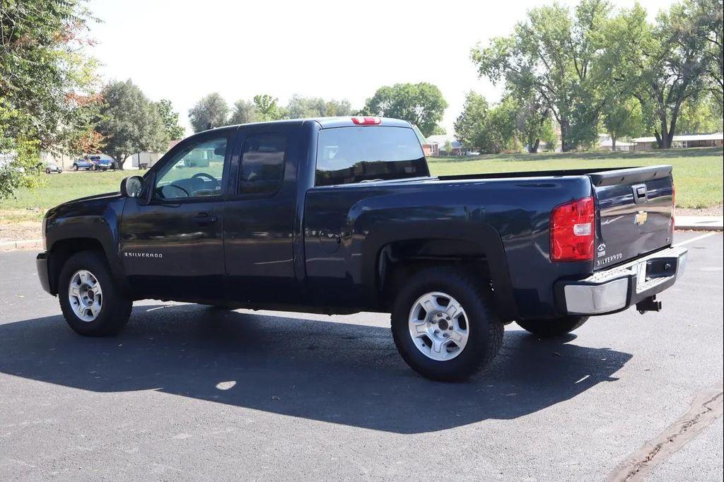 used 2007 Chevrolet Silverado 1500 car, priced at $8,999