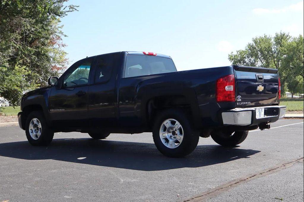used 2007 Chevrolet Silverado 1500 car, priced at $8,999