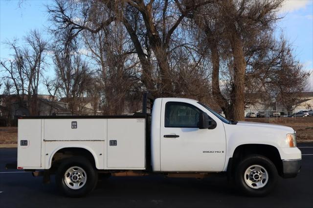 used 2009 GMC Sierra 2500 car, priced at $9,999