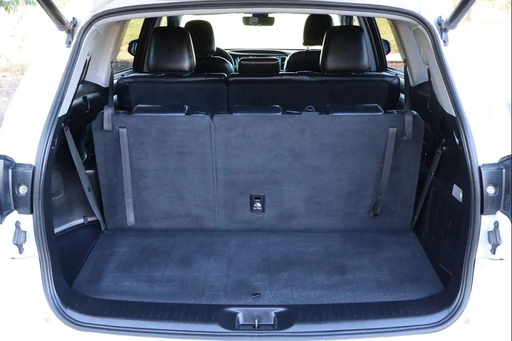 used 2019 Toyota Highlander car, priced at $23,999