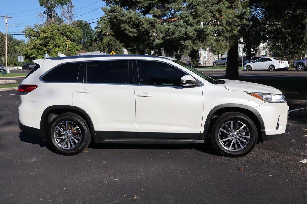 used 2019 Toyota Highlander car, priced at $23,999