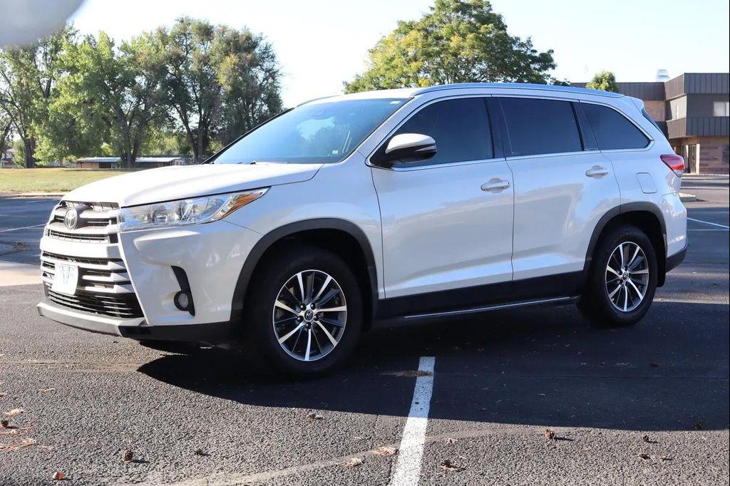 used 2019 Toyota Highlander car, priced at $23,999