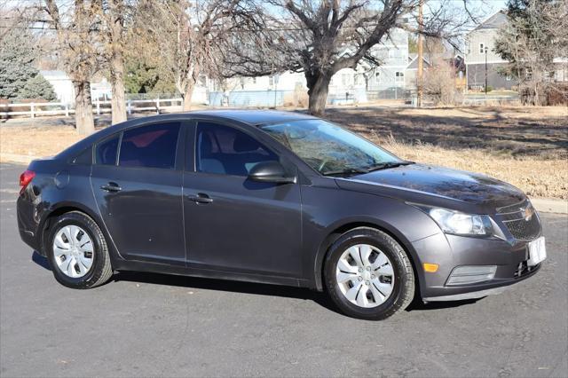 used 2014 Chevrolet Cruze car, priced at $5,999