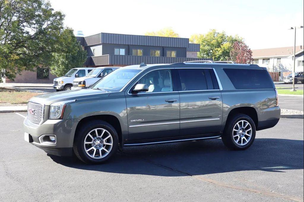 used 2017 GMC Yukon XL car, priced at $20,999
