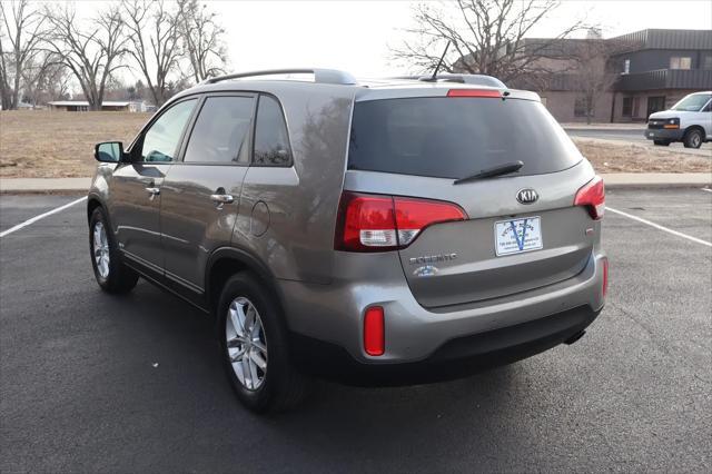 used 2014 Kia Sorento car, priced at $7,999