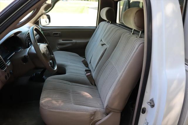 used 2000 Toyota Tundra car, priced at $14,999