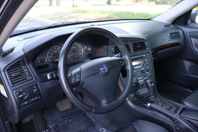used 2004 Volvo S60 car, priced at $5,999