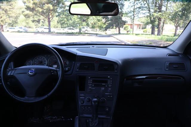 used 2004 Volvo S60 car, priced at $5,999