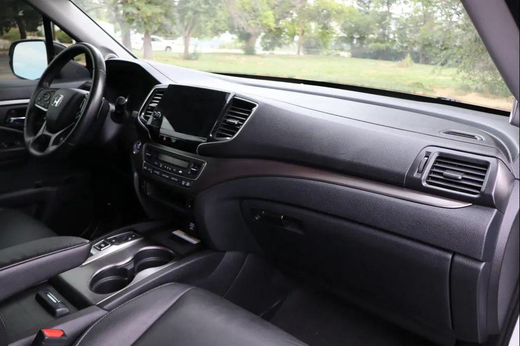 used 2021 Honda Pilot car, priced at $18,999