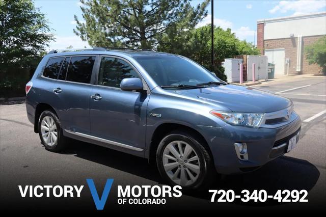 used 2013 Toyota Highlander Hybrid car, priced at $18,999