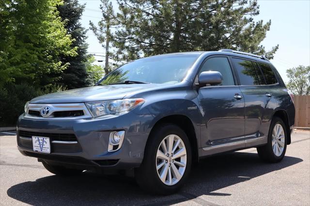 used 2013 Toyota Highlander Hybrid car, priced at $18,999