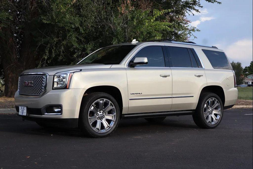 used 2015 GMC Yukon car, priced at $23,999