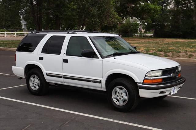 used 2001 Chevrolet Blazer car, priced at $8,999