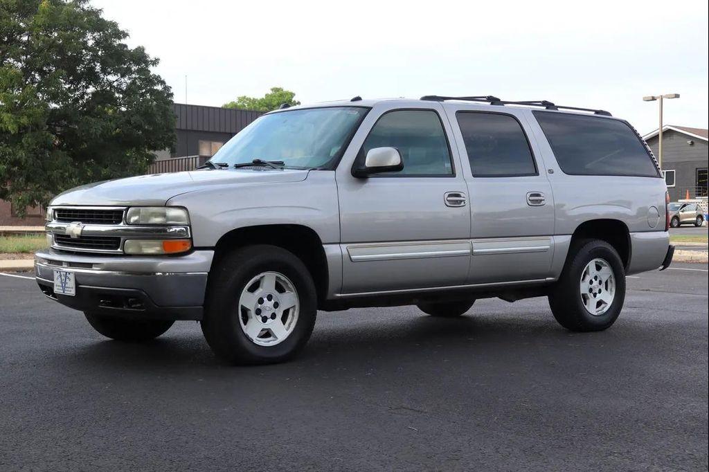 used 2005 Chevrolet Suburban car, priced at $19,999