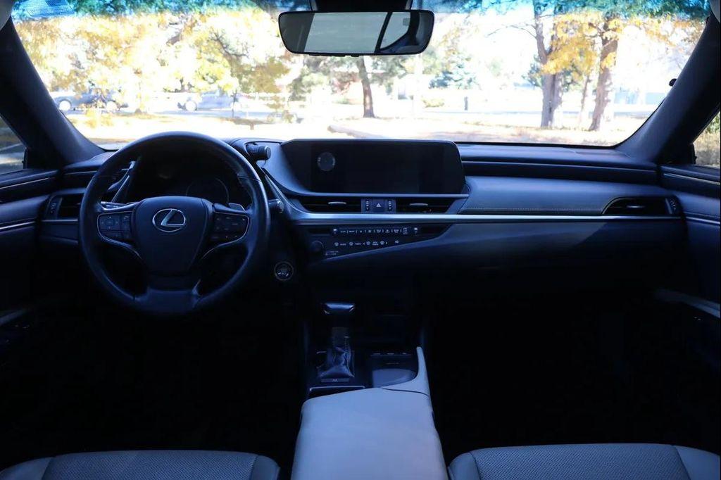 used 2020 Lexus ES 350 car, priced at $27,999