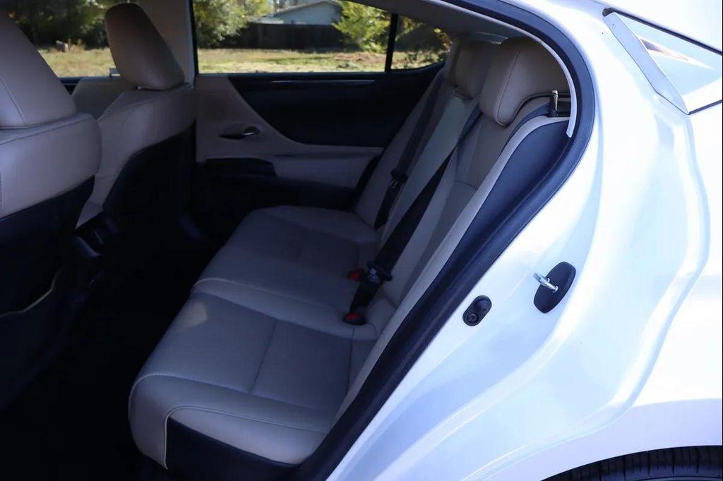 used 2020 Lexus ES 350 car, priced at $27,999