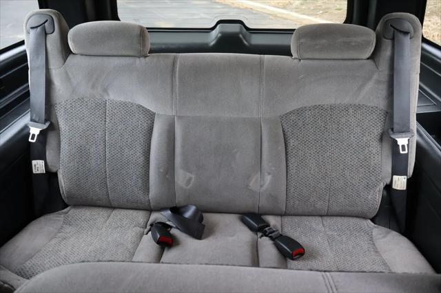 used 2001 Chevrolet Suburban car, priced at $12,999
