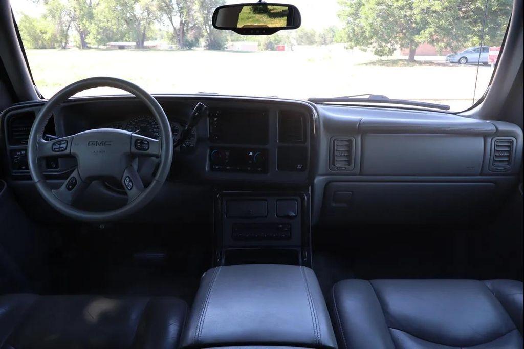 used 2005 GMC Yukon car, priced at $5,999