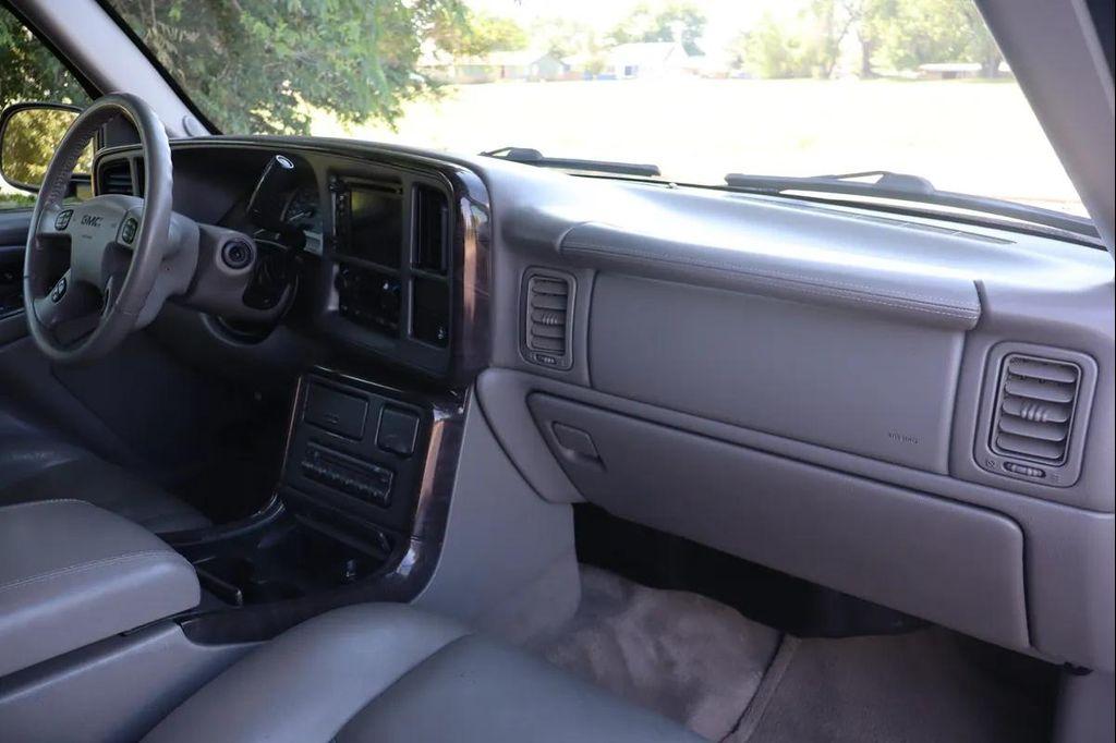 used 2005 GMC Yukon car, priced at $5,999