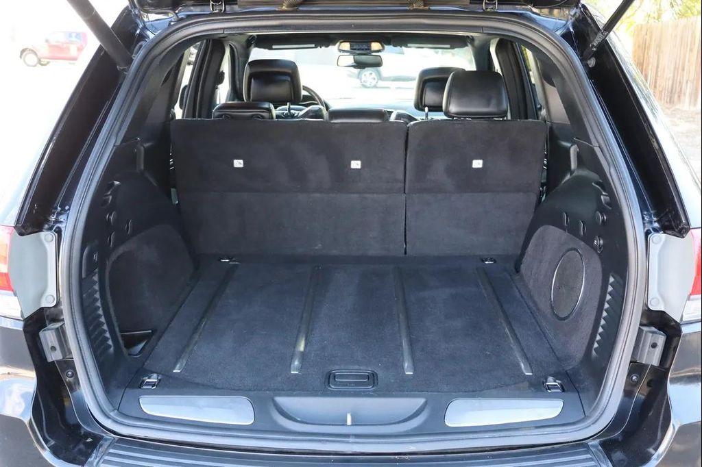 used 2015 Jeep Grand Cherokee car, priced at $9,999