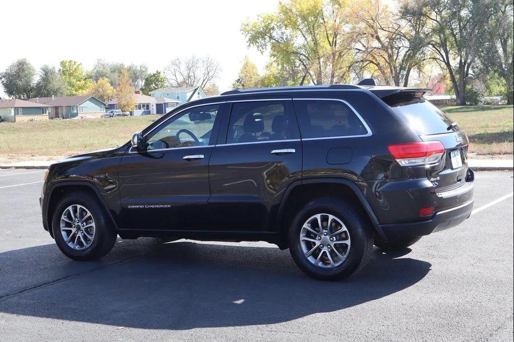 used 2015 Jeep Grand Cherokee car, priced at $9,999