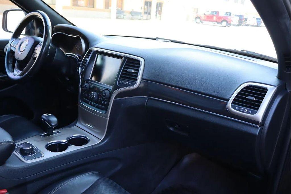 used 2015 Jeep Grand Cherokee car, priced at $9,999