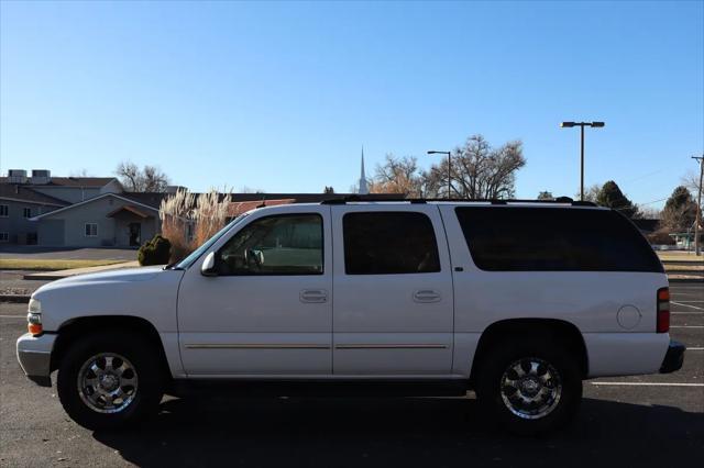 used 2004 Chevrolet Suburban car, priced at $11,999