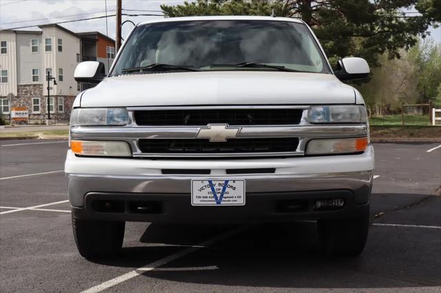 used 2006 Chevrolet Suburban car, priced at $9,999