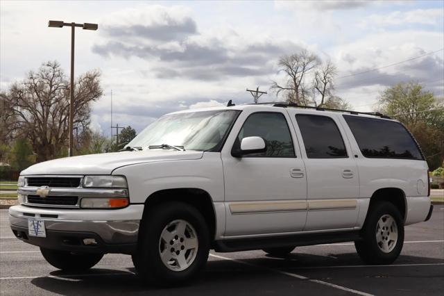 used 2006 Chevrolet Suburban car, priced at $9,999