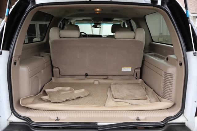 used 2006 Chevrolet Suburban car, priced at $9,999